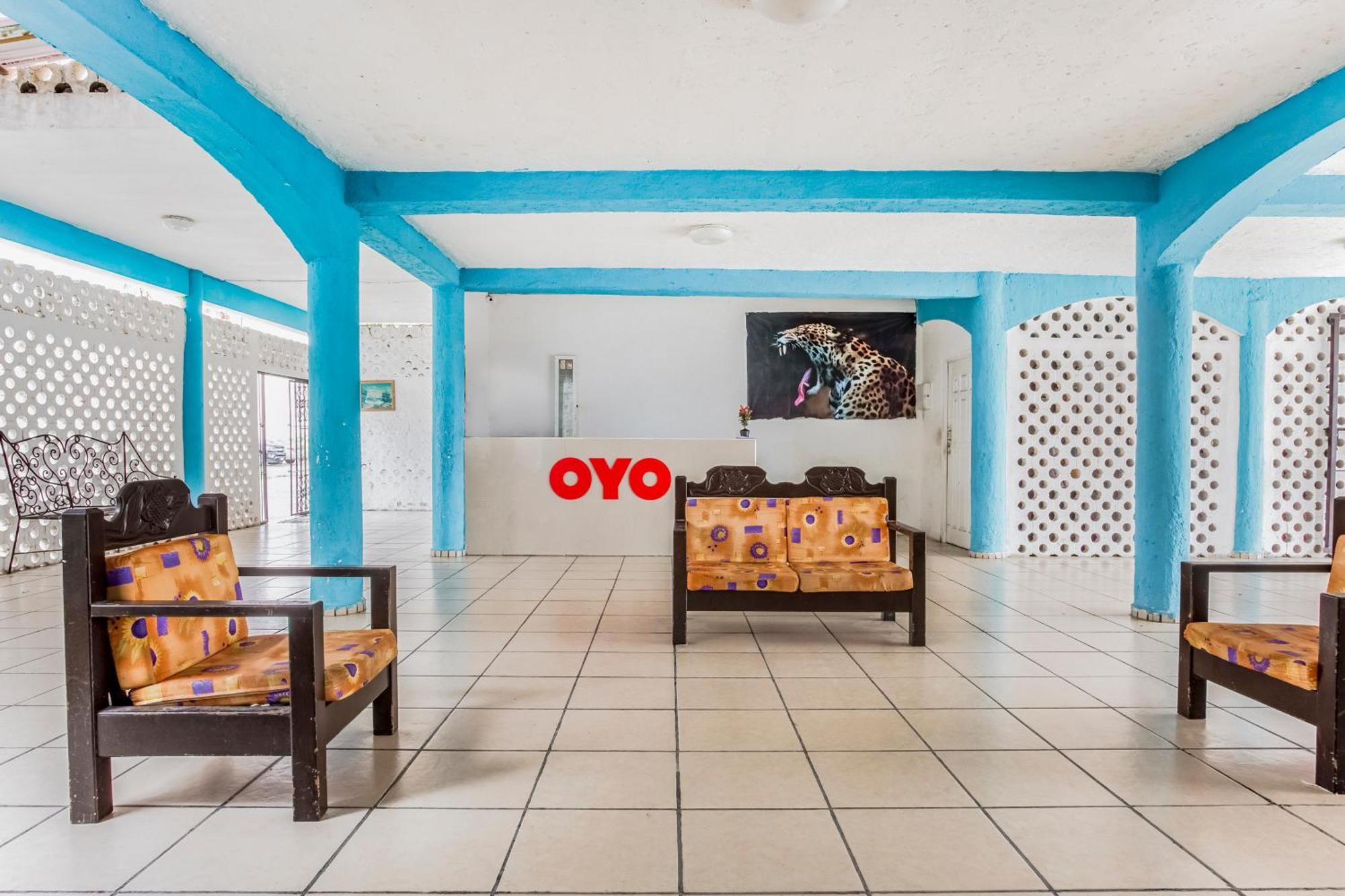 Oyo Hotel Jaguar Cancún Extérieur photo