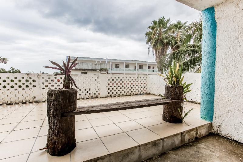 Oyo Hotel Jaguar Cancún Extérieur photo